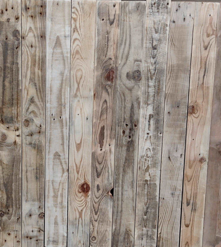 Brushed  Reclaimed Pallet Wood Wall Cladding  11 Planks 90mm wide