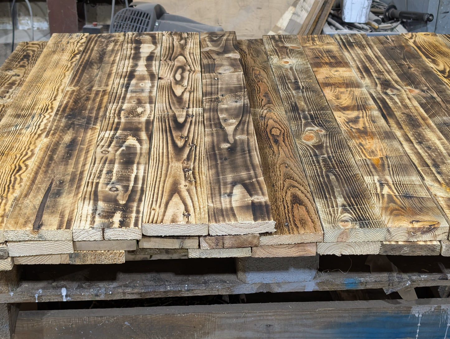 Reclaimed Wood Panels – 1m² Eco-Friendly Scorched Reclaimed Timber Boards